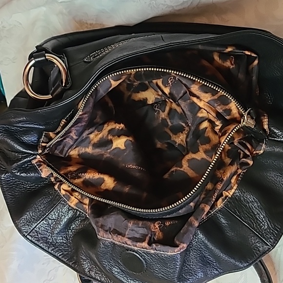 B Makowsky Black Pebbled Leather Tote Bag - Picture 8 of 9